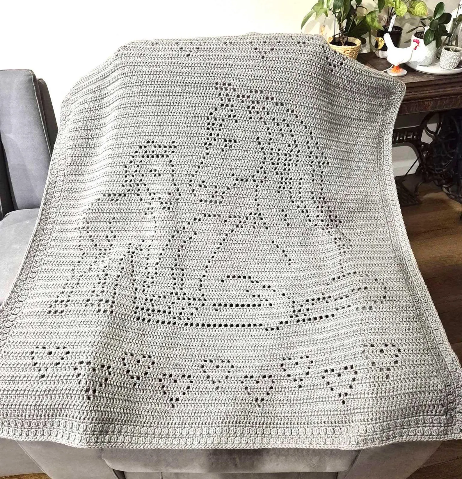 Horse and Foal filet crochet blanket pattern